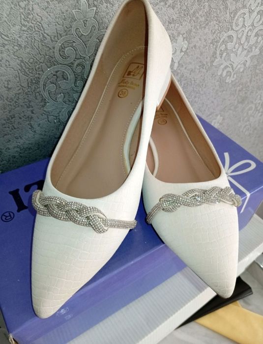 1marotaba kiyilgan oyoqkiyimlar