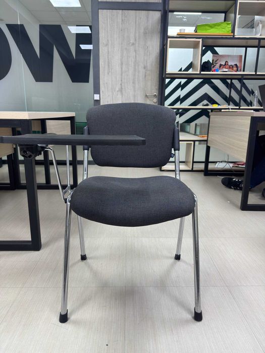 Стулья Б/У кз черный с партой