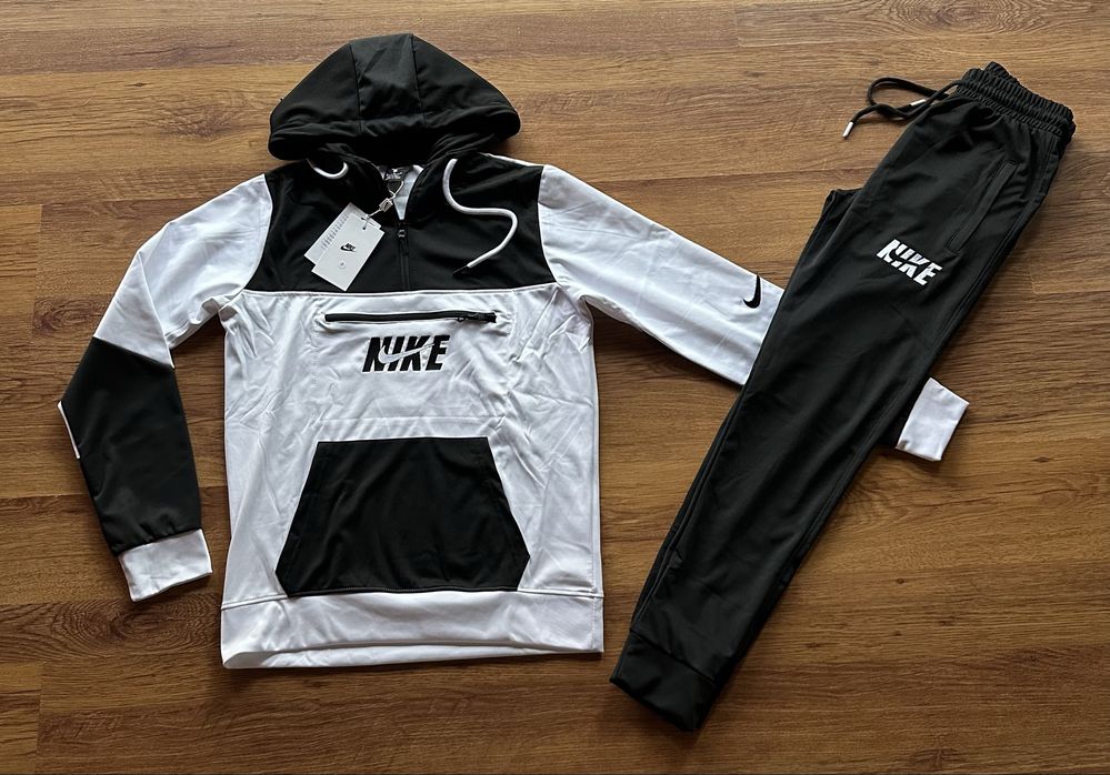 Мъжки екип Nike в черно с бяло,материята е памук с ликра