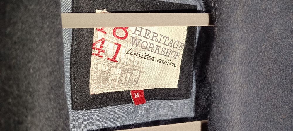 Мъжко Палто в тъмно син цвят