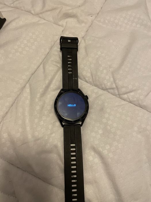 Vand ceas Smart watch în stare buna  ma puteti contacta prin mesaje
