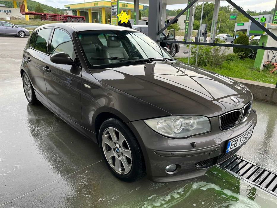 BMW 120i кожен салон, автомат