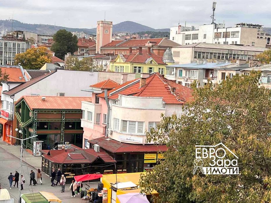 Масивен четиристаен апартамент в СУПЕР ЦЕНТЪР