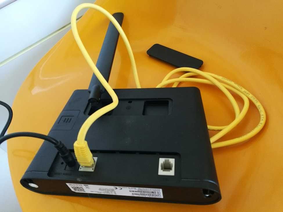 Huawei B311-221 4G Wi-Fi рутер SIM  a1