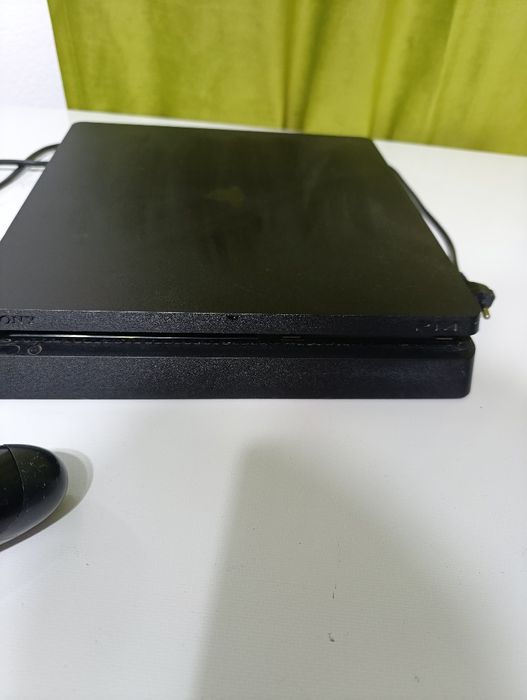 PlayStation ps4slim