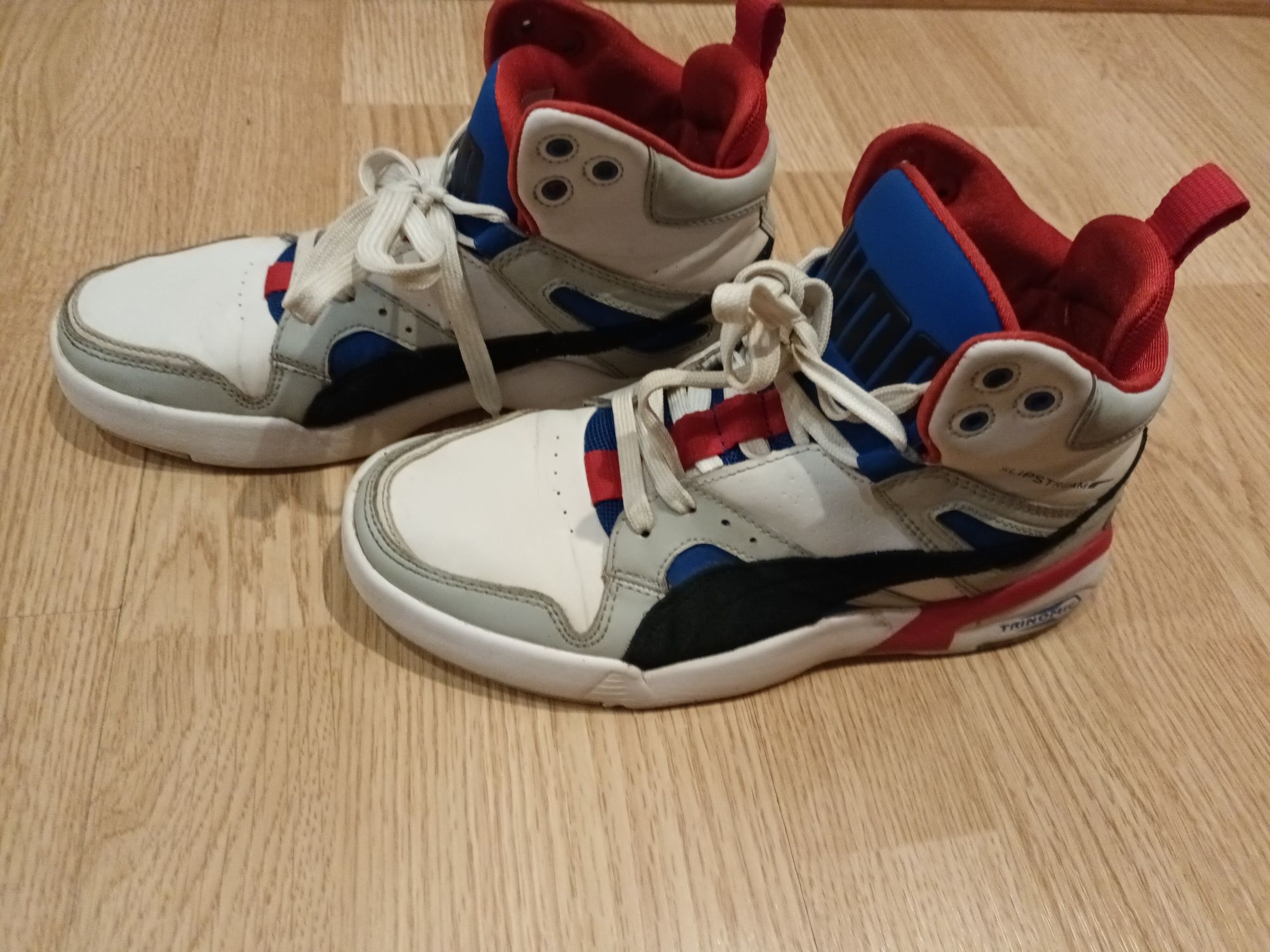 Adidasi piele PUMA marimea 37