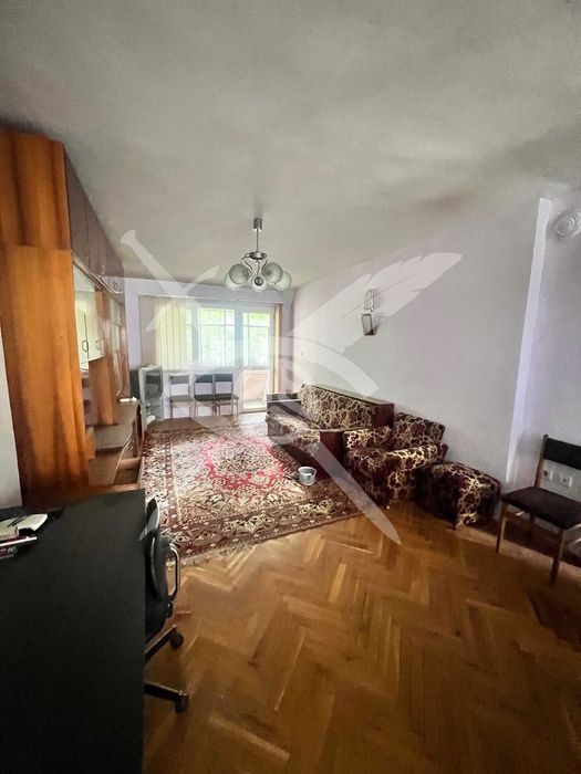 Продава се Многостаен апартамент в Пловдив, Южен - 135 кв.м за 1023 €/кв.м - Снимка #1