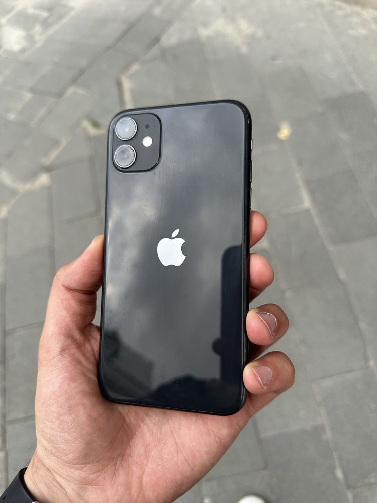 iPhone 11 64gb 95% baterie