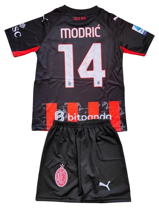 Детски футболен екип Милан Модрич комплект Milan тениска Modric
