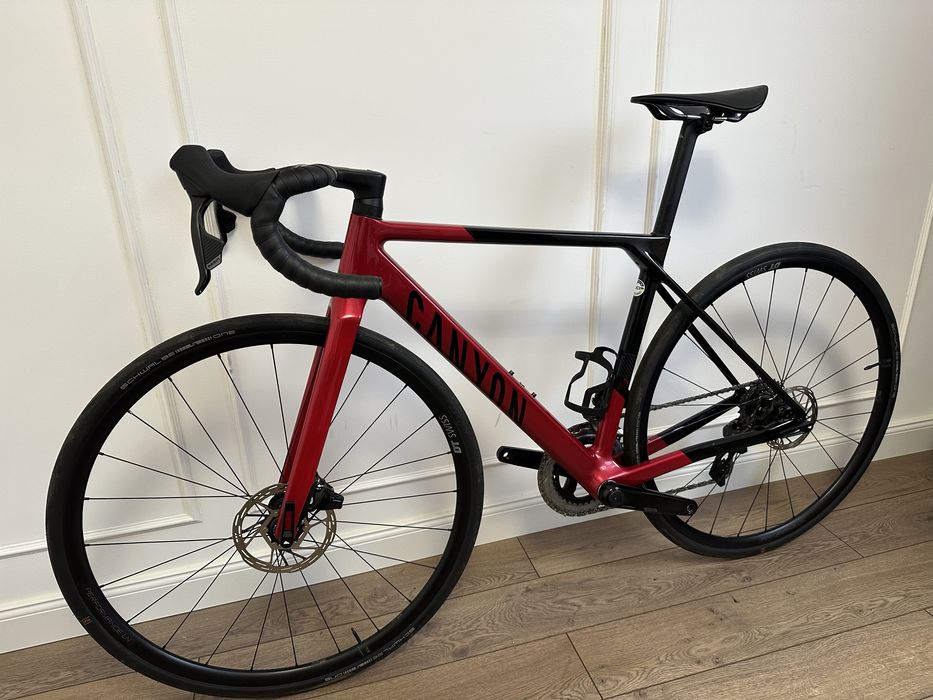 Cursiera carbon Canyon Ultimate CF SL Etap 2024