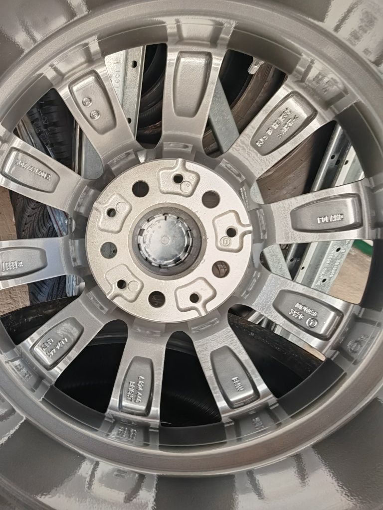 Vand roti de iarna pentru Bmw seria 5 g30 pe 18