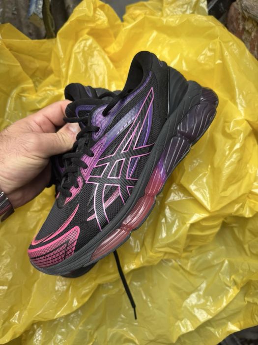 Маратонки Asics,дамски,с подсилена подметка,черно с циклама