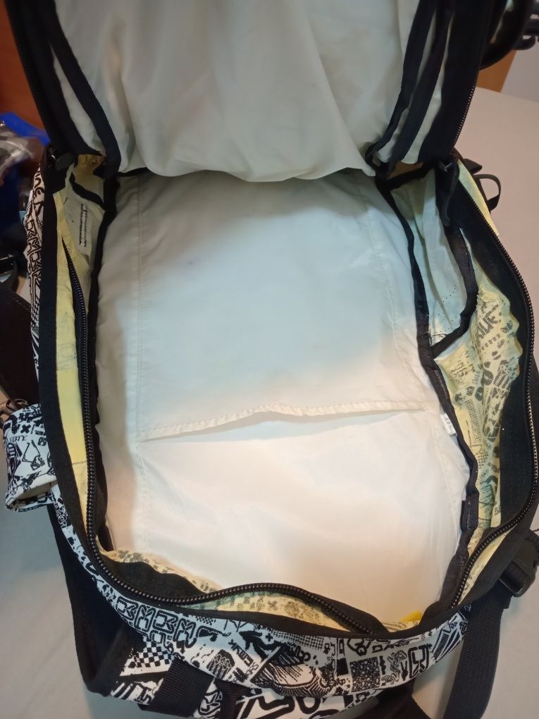 Dakine Heli Pro 20