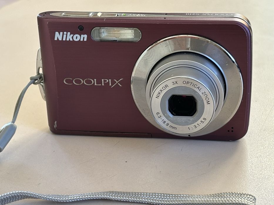 Nikon COOLPIX S210
