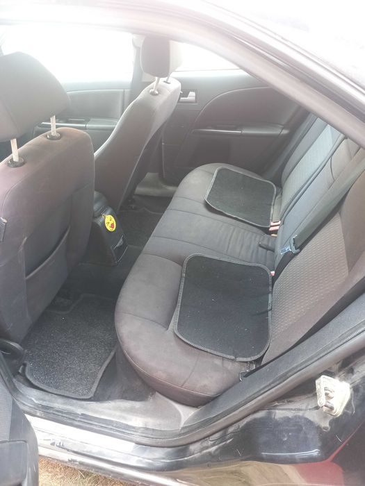 Ford mondeo mk3 hatchback 110cp