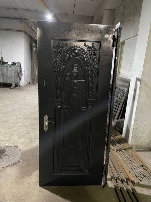 Temir eshiklar. Железная двери