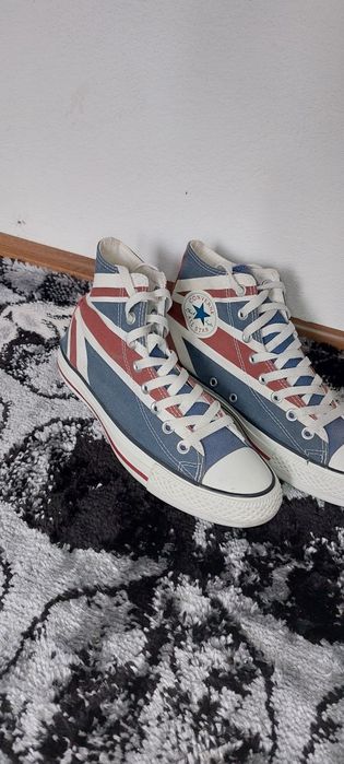 Tenişi Converse mărimea 40