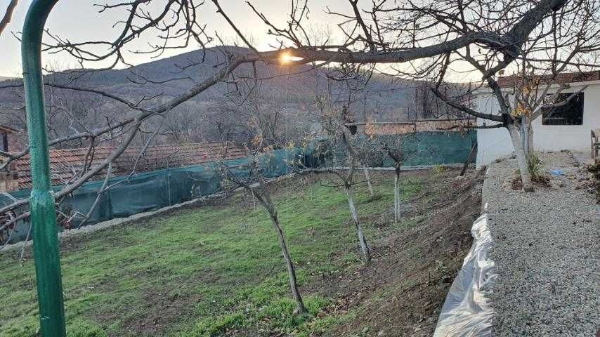 Продава се Къща в Казанлък - 200 кв.м за 727 €/кв.м - Снимка #3