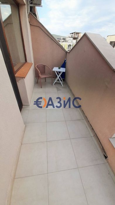 Голямо студио в комплекс Емералд Парадайз, Слънчев бряг, България, 60