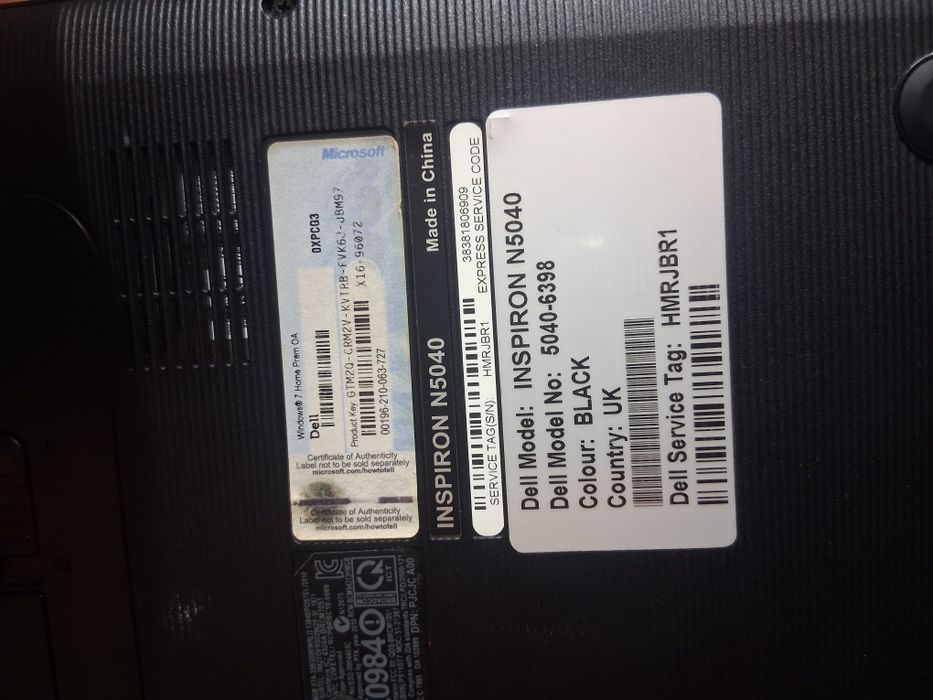 Laptop Dell inspiron N5040