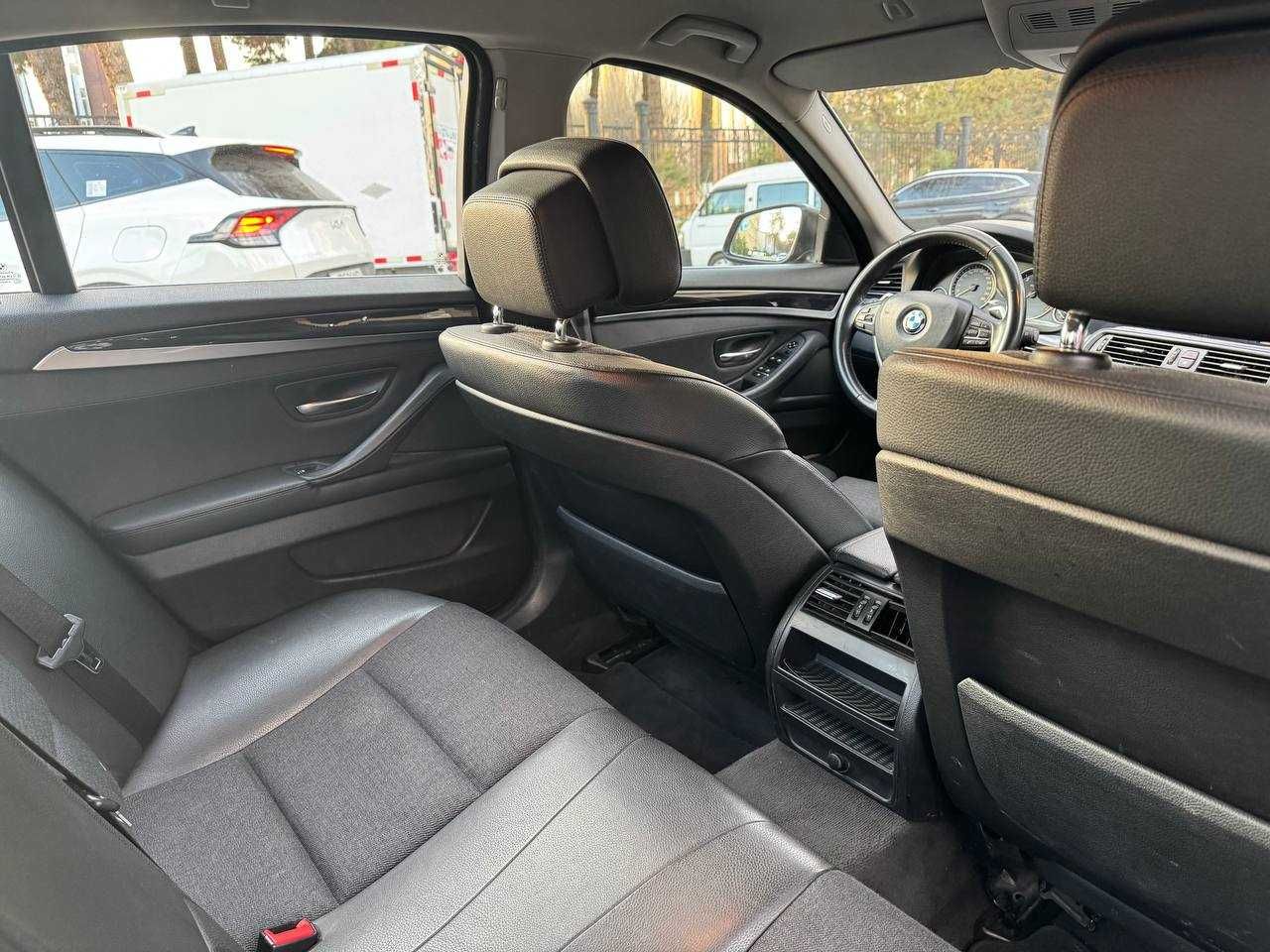 BMW 520d (F10) 2011
