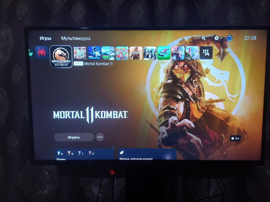 PS5 slim holati ideal tiniq 1TB original djoystik 2 o'yinlar yozigan.