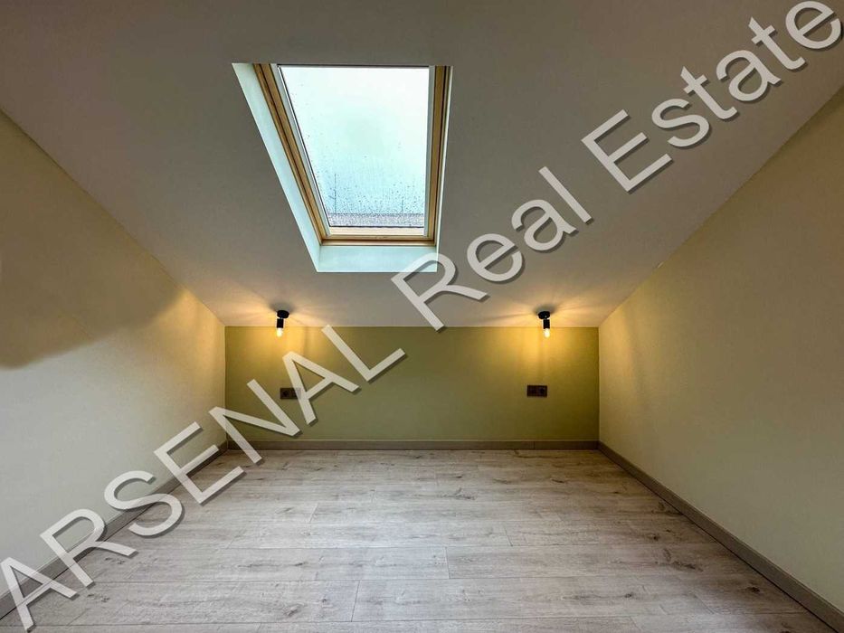 Дава се под наем Четиристаен апартамент в София, Изток - 109 кв.м за 1346.4 € - Снимка #3