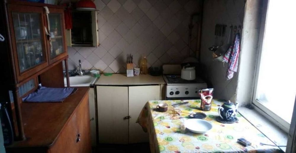 Срочно Продаётся Башлык 2/2/9 без ремонта без мебелья !