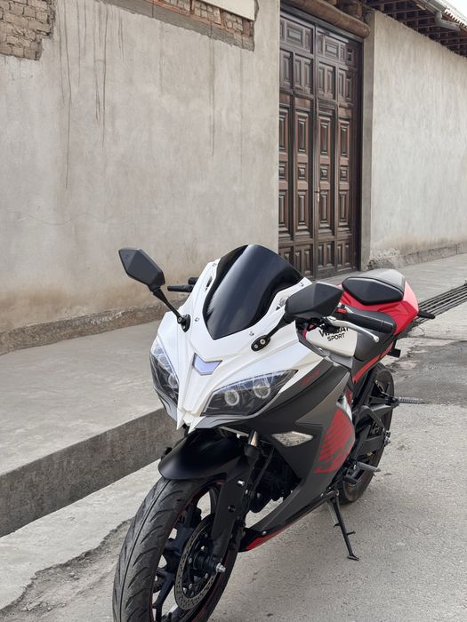 Motosikl yamaha r5