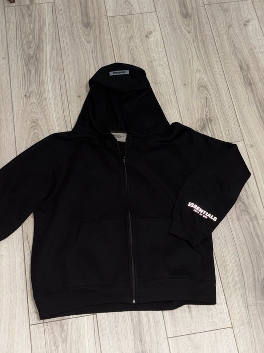 Hanorac essentials cu fermoar