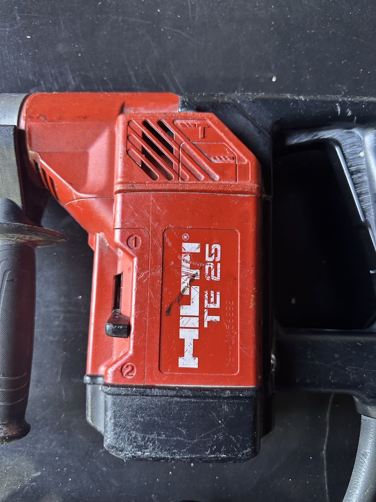 Перфоратор Hilti TE 25