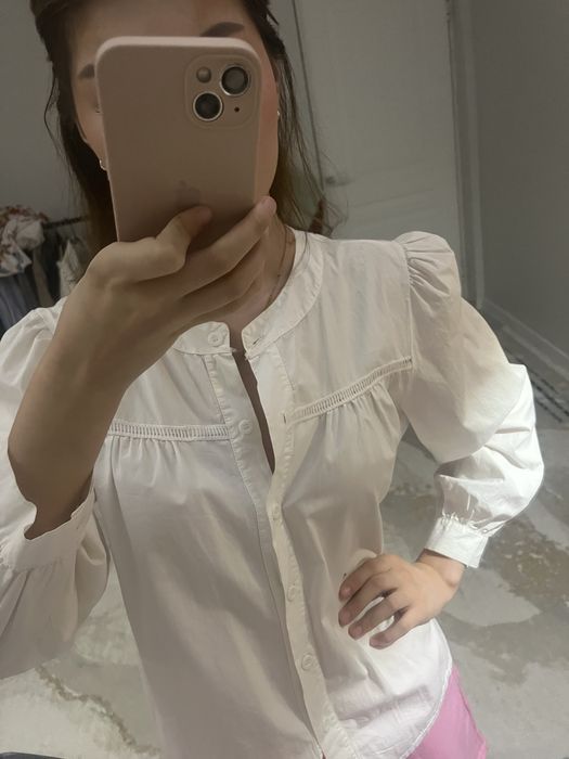 Ак рубашка.