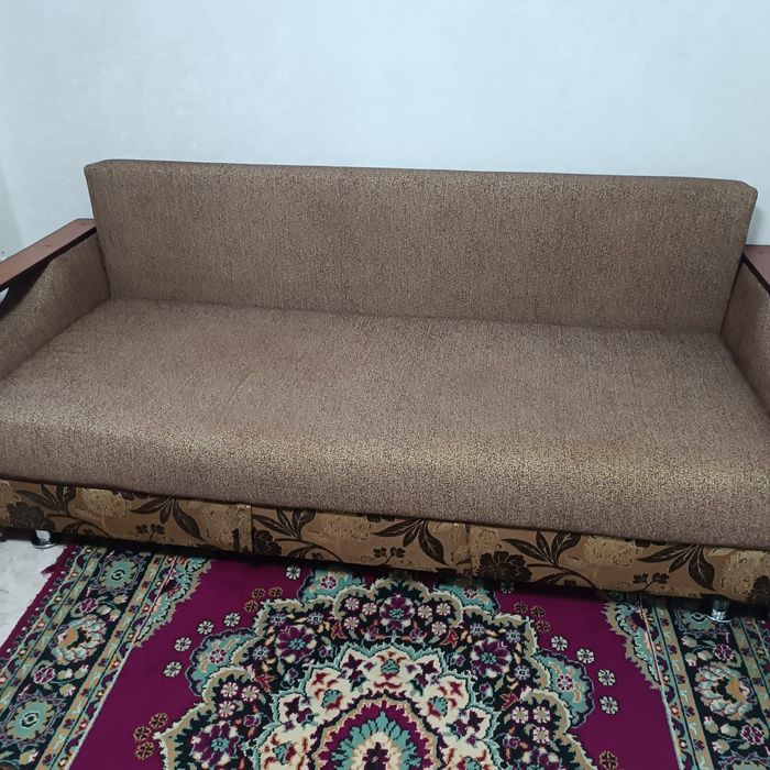 Продам диван в отличном состоянии