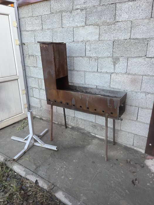 Мангал с толстостенного металла