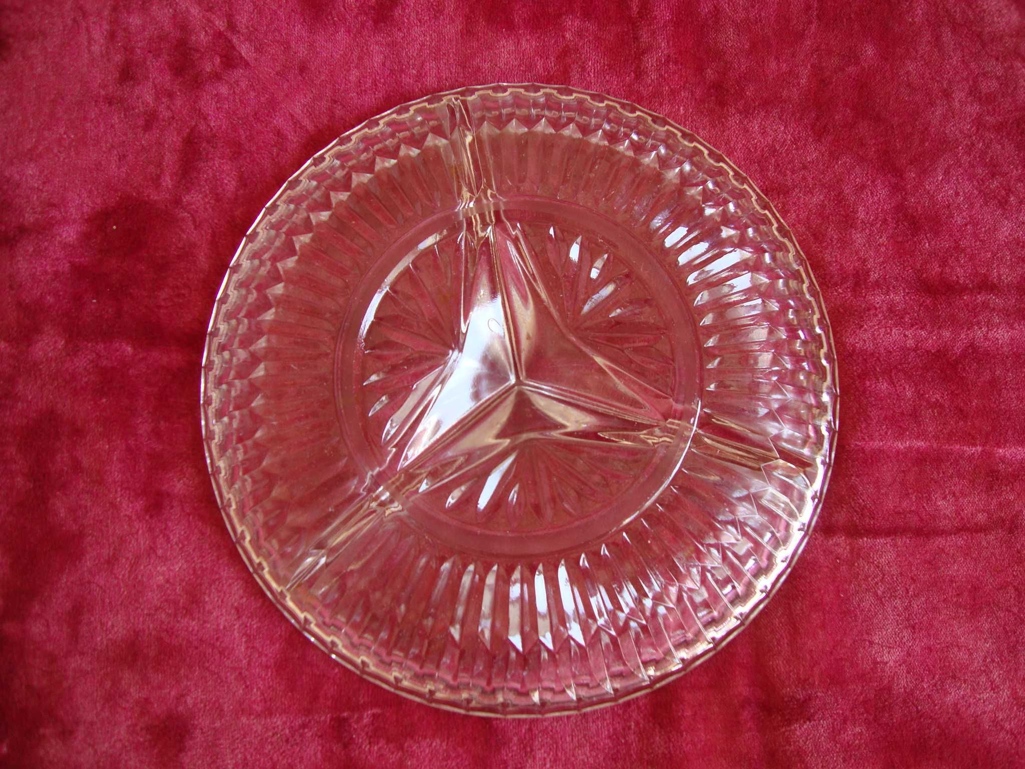 Кристална чиния прозрачна с три опции