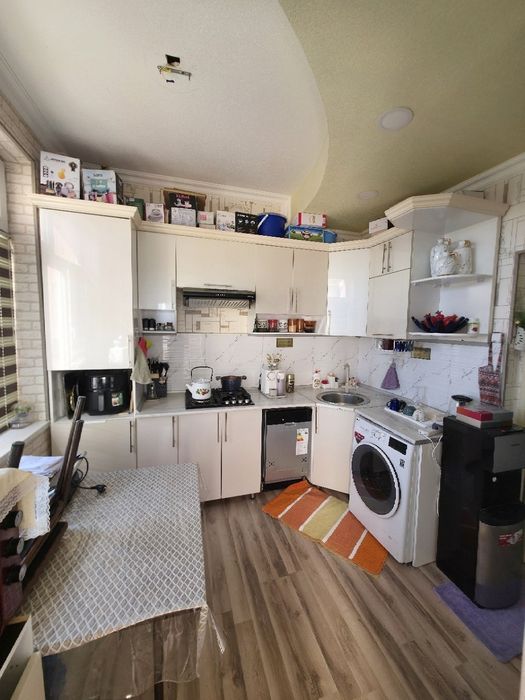 Yangi bozor xamroz oldida