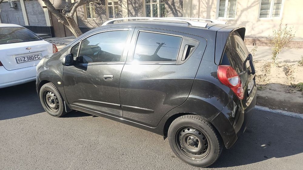 Spark qora 3-poz, 260min km, kraska chaqa/chuqasiga sepilgan, navorot