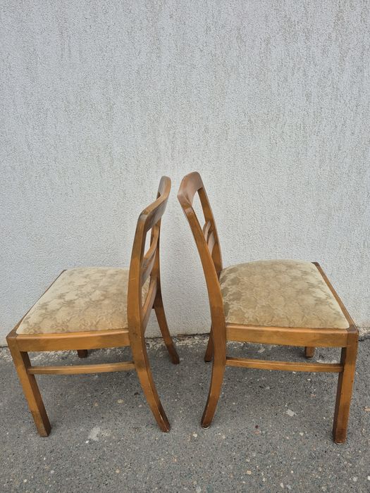 2 Scaune ideale,Bucatarie,sufragerie & terasă(balcon)acoperite 

- Sun