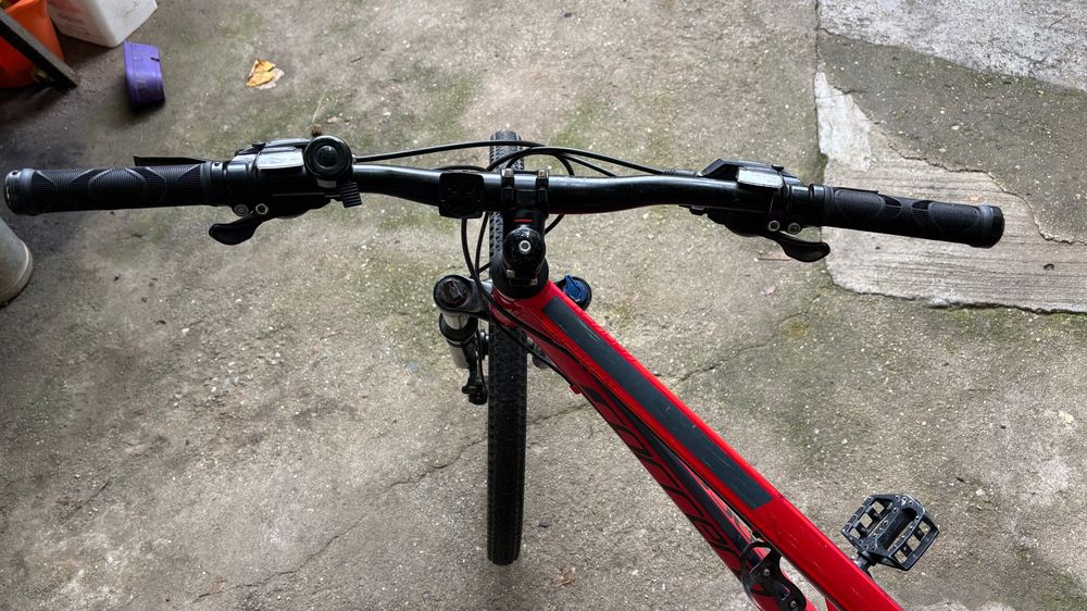 Продавам колело carrera kraken 27.5 red 2021