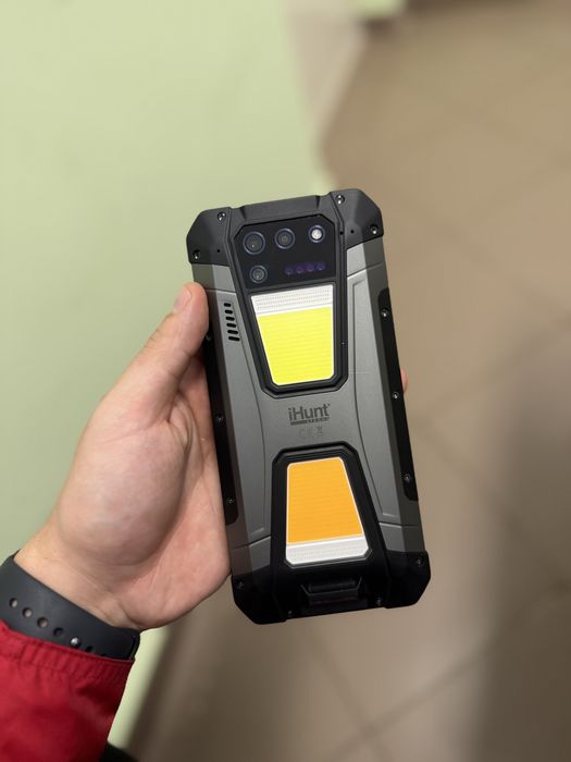 Telefon Mobil iHunt Titan Metal P22000 PRO Projector