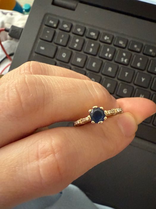 Inel cu safir si diamante Glamira