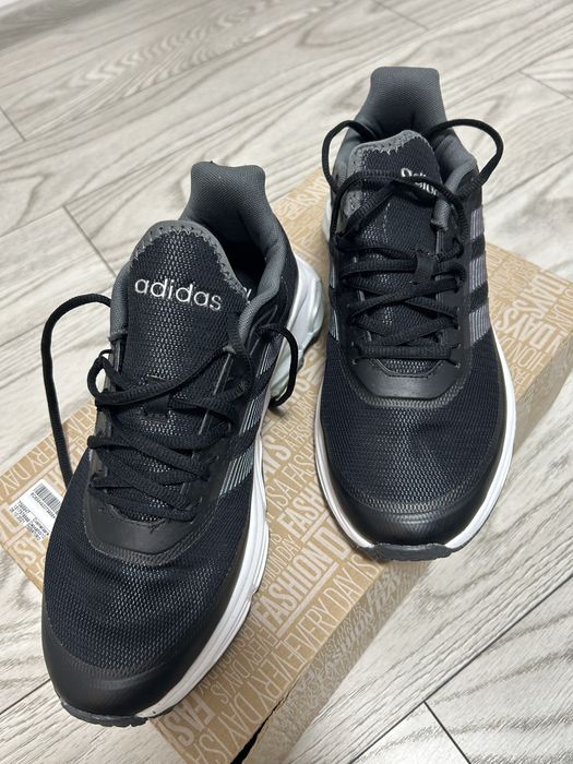 Adidas ! Purtati o singura data