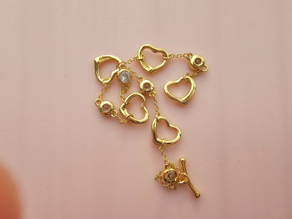 Колиета и гривни позлата