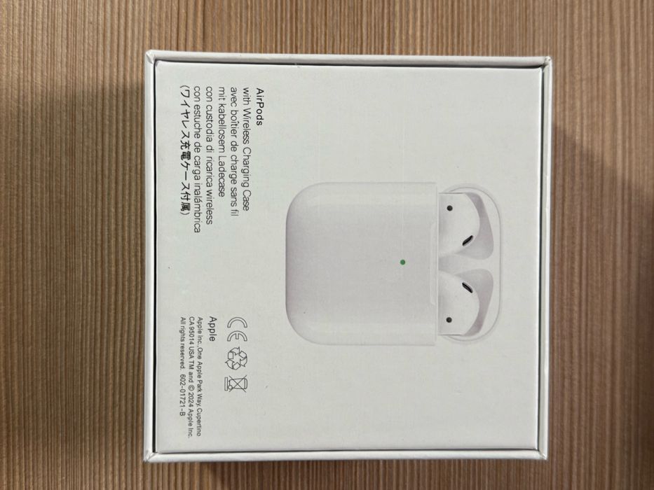 AirPods 2 Wireless Charging Case