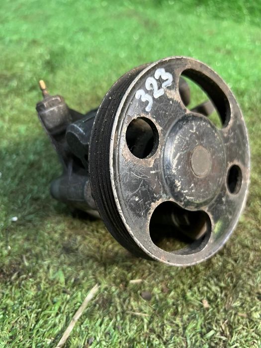 Гур насос гидроусилитель руля Мазда 323 Mazda BA 1.5 Z5