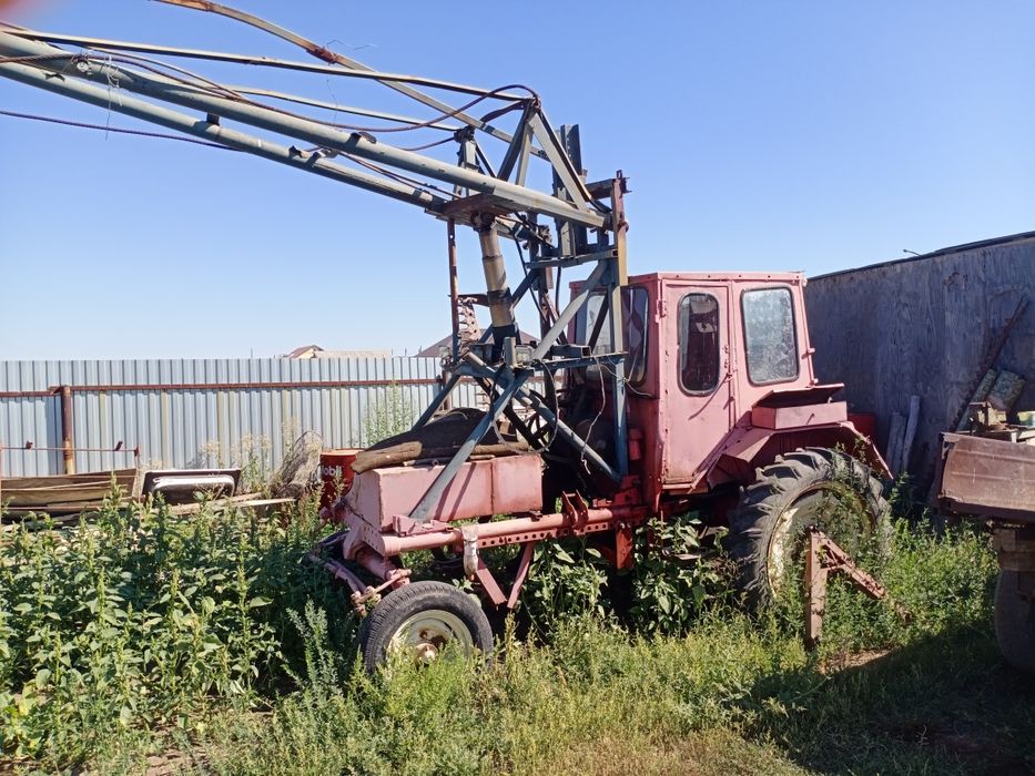 Продам трактор т16