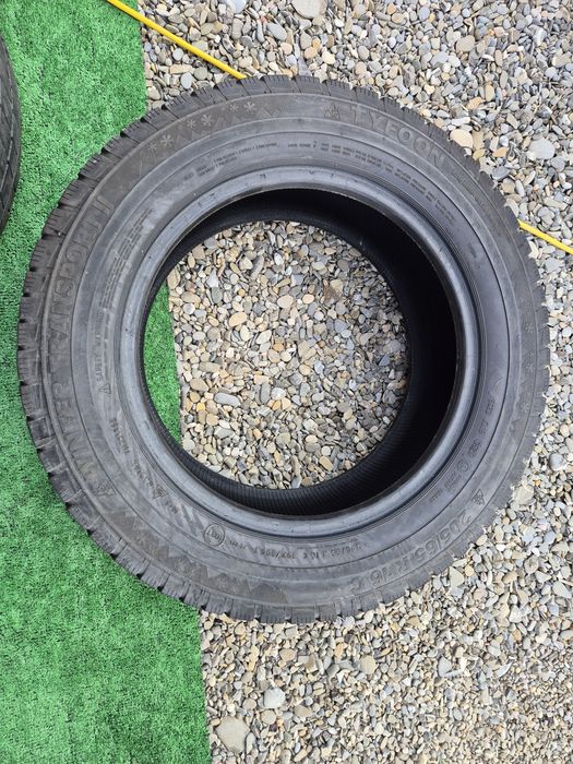 Vând cauciucuri 205/65/16 C M+S 2 buc dot 2021