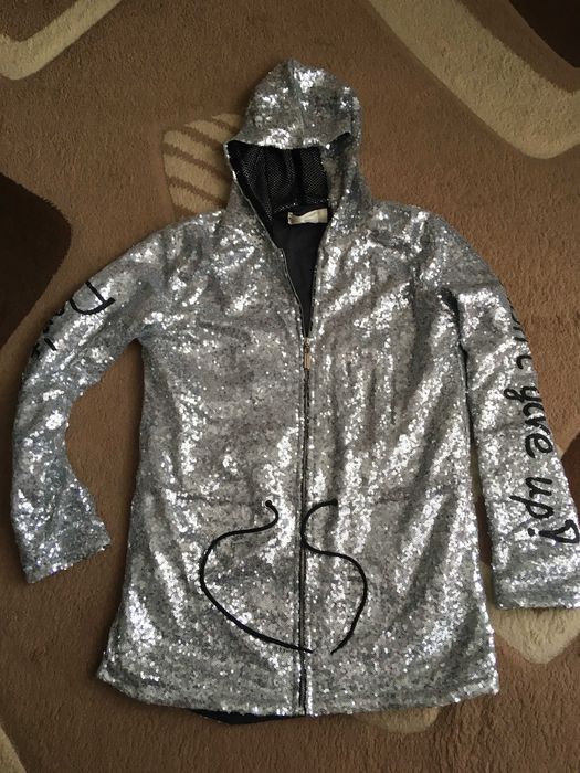Куртка для девочки весенне-осення хорошее состояние
