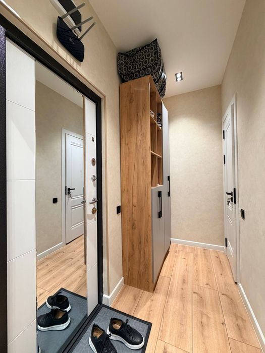 Юнусабад 15 квартал. Продается квартира 1/2/4