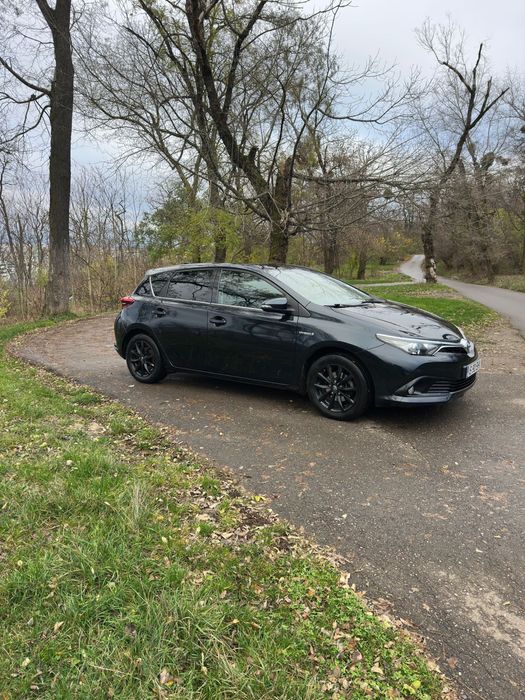 Toyota Auris 1.8 Hybrid